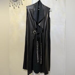 Black Sleeveless Trench Coat with Belt